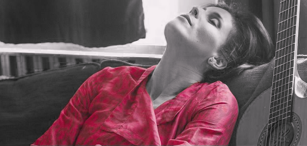 Suad Singer Souad Massi: The Nomadic Hero with a Celestial Voice – Project Revolver
